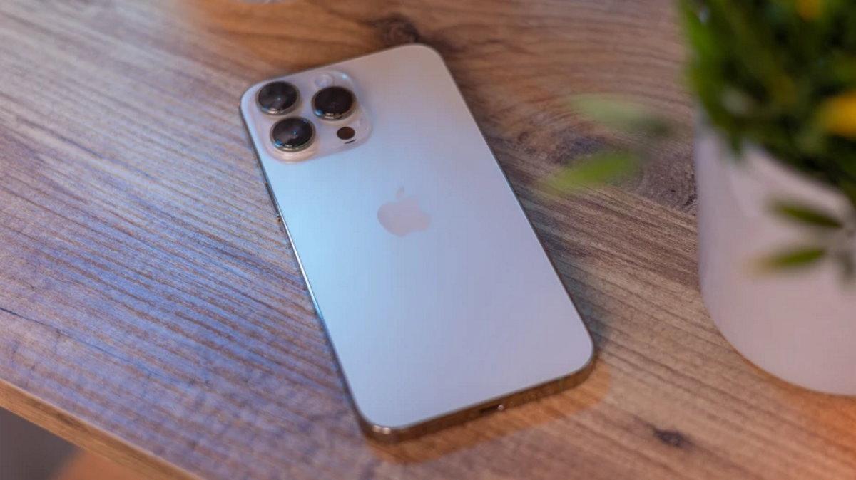 Είναι επίσημο: Η Apple θα χρειαστεί να κάνει το όνειρο του USB-C στα iPhone πραγματικότητα