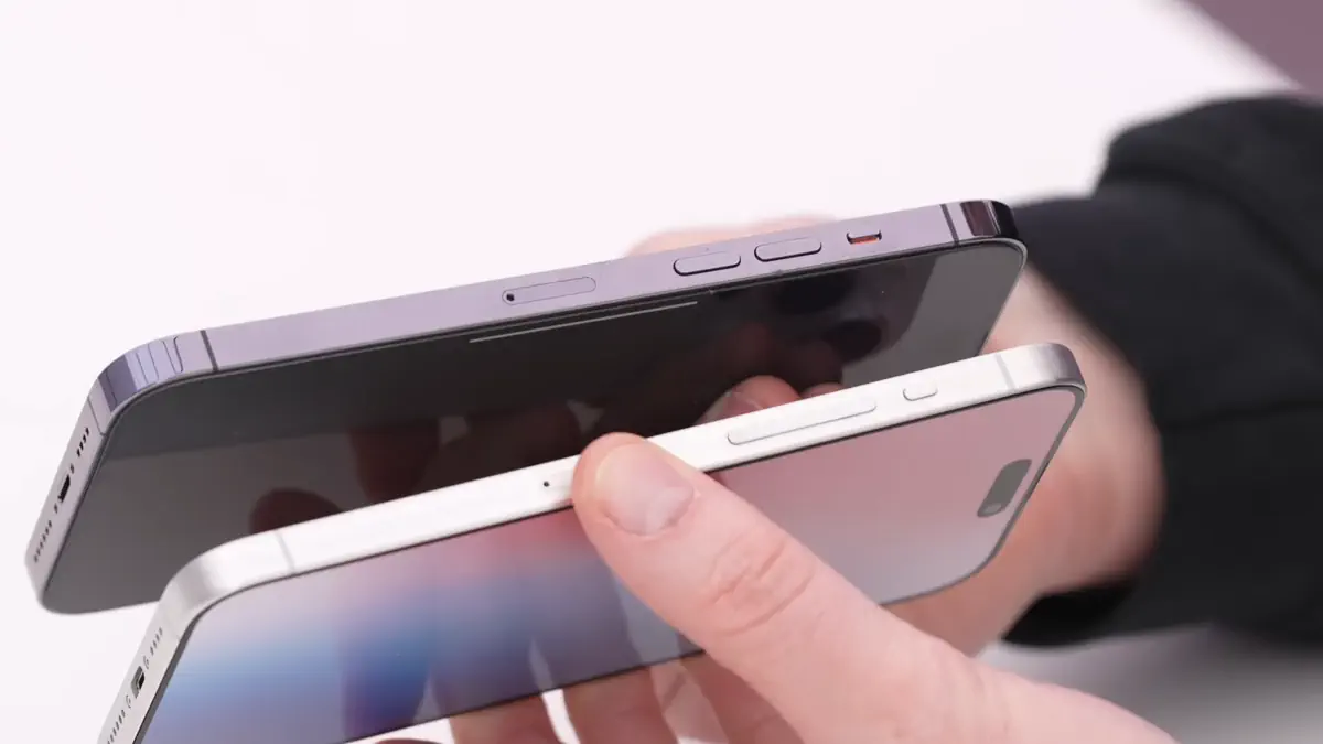 Το iPhone 15 Ultra θα κυκλοφορήσει με νέο ματ φινίρισμα, κουμπιά 