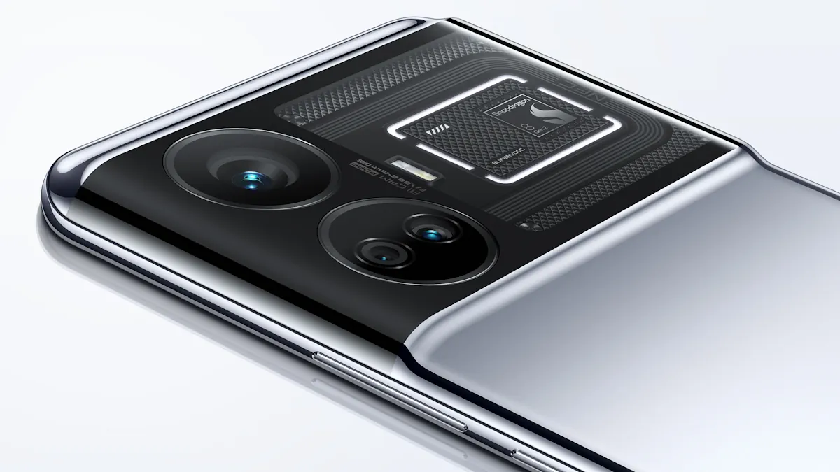 Κυκλοφόρησε το Realme GT 5: Το τηλέφωνο διαθέτει Burning mode