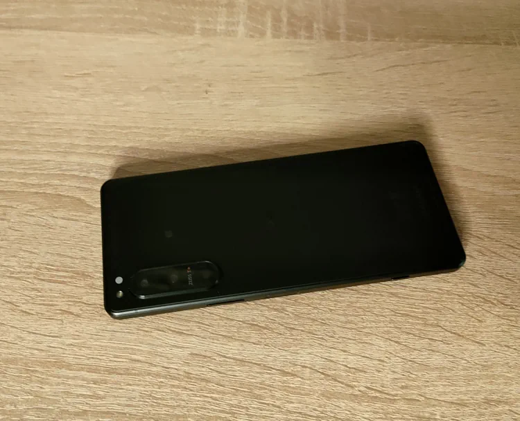 sony xperia 5 iv design