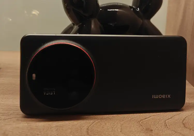 xiaomi 15 ultra dog