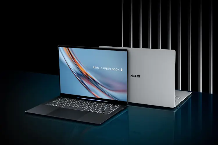 ASUS ExpertBook Ultra 01