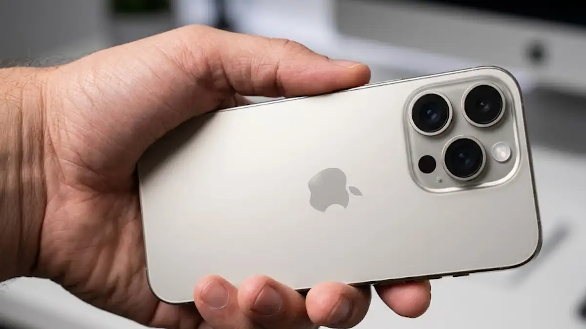 iPhone 18 Pro Max: Διαρροή-βόμβα από διαγνωστικά αρχεία αποκαλύπτει όλες τις κάμερες