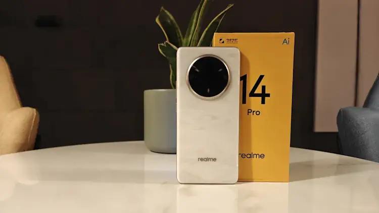 realme 14 pro table