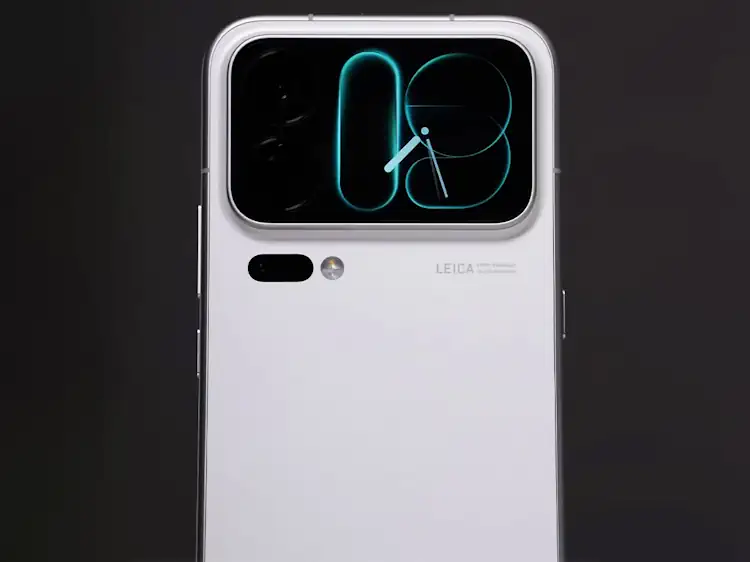 xiaomi 18 pro backscreen