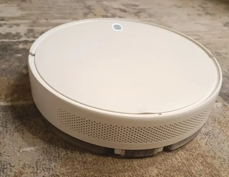 mi robot vacuum design