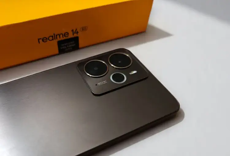 realme 14 5g review camera1
