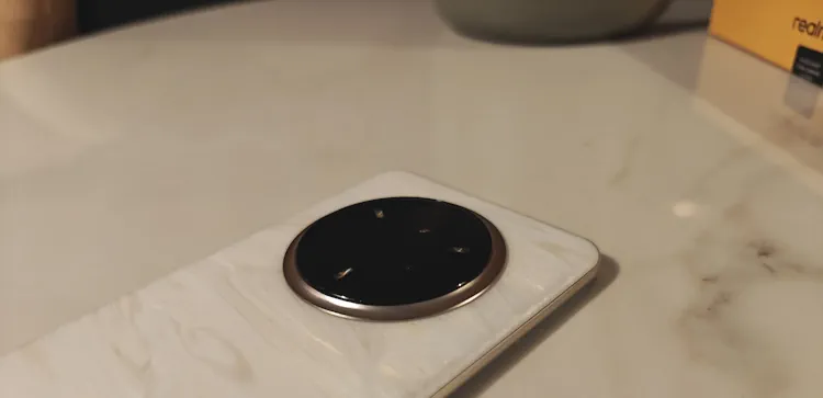 realme 14 pro camera