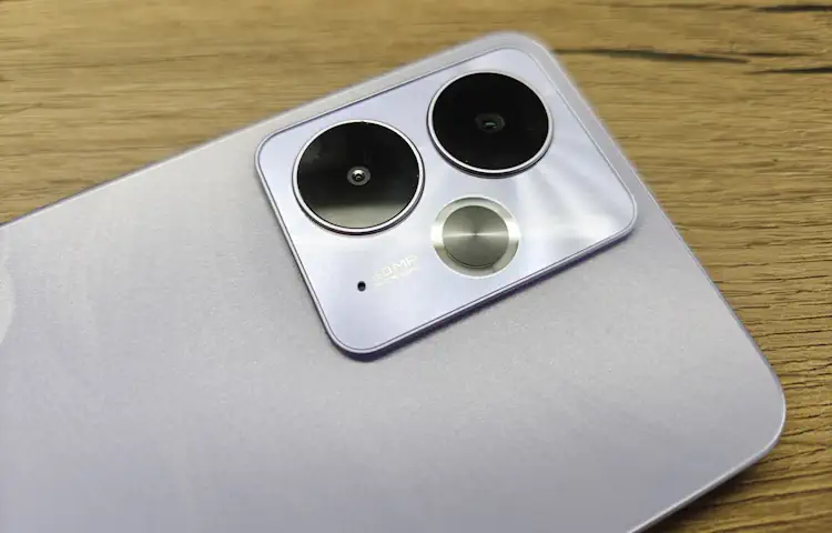 realme 14t camera
