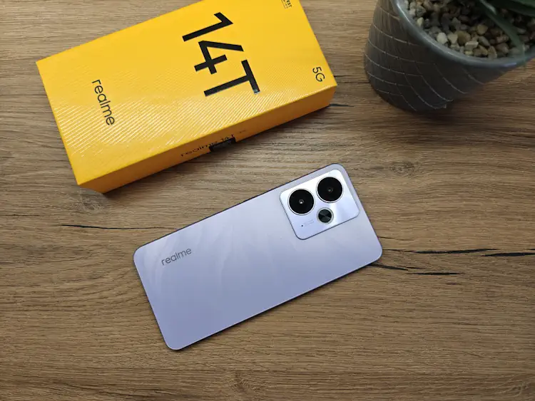 realme 14t design