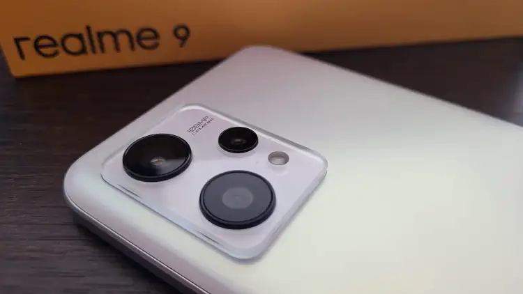 realme 9 4g camera
