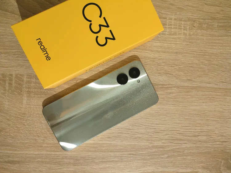 realme c33 design