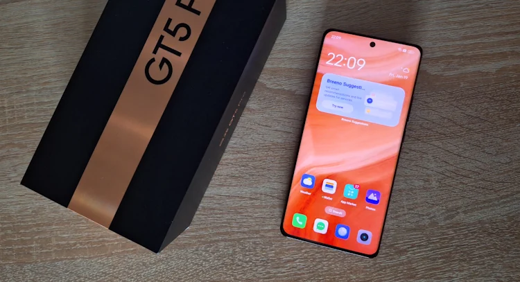 realme gt5 pro screen